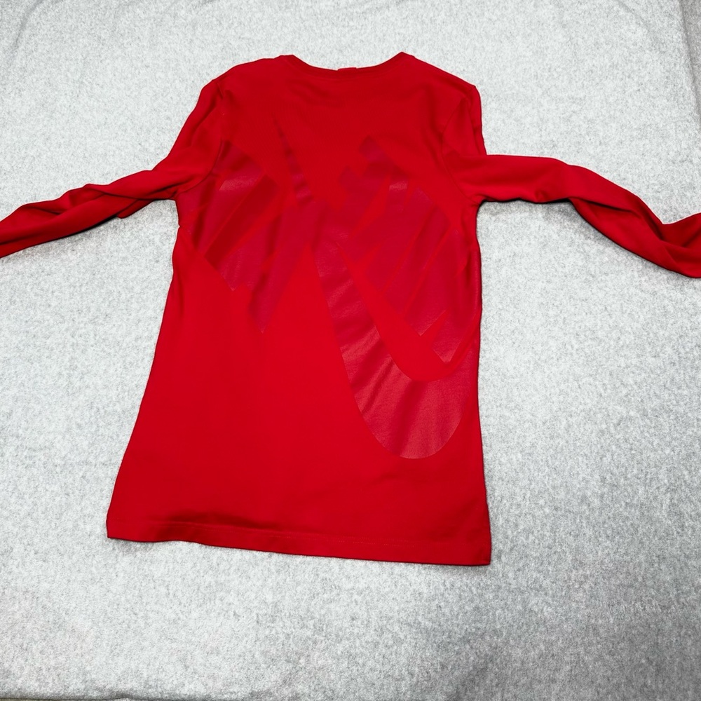 Nike Air Men’s Long Sleeve Shirt Red On Red Graphic Both Sides Medium - Picture 2 of 10